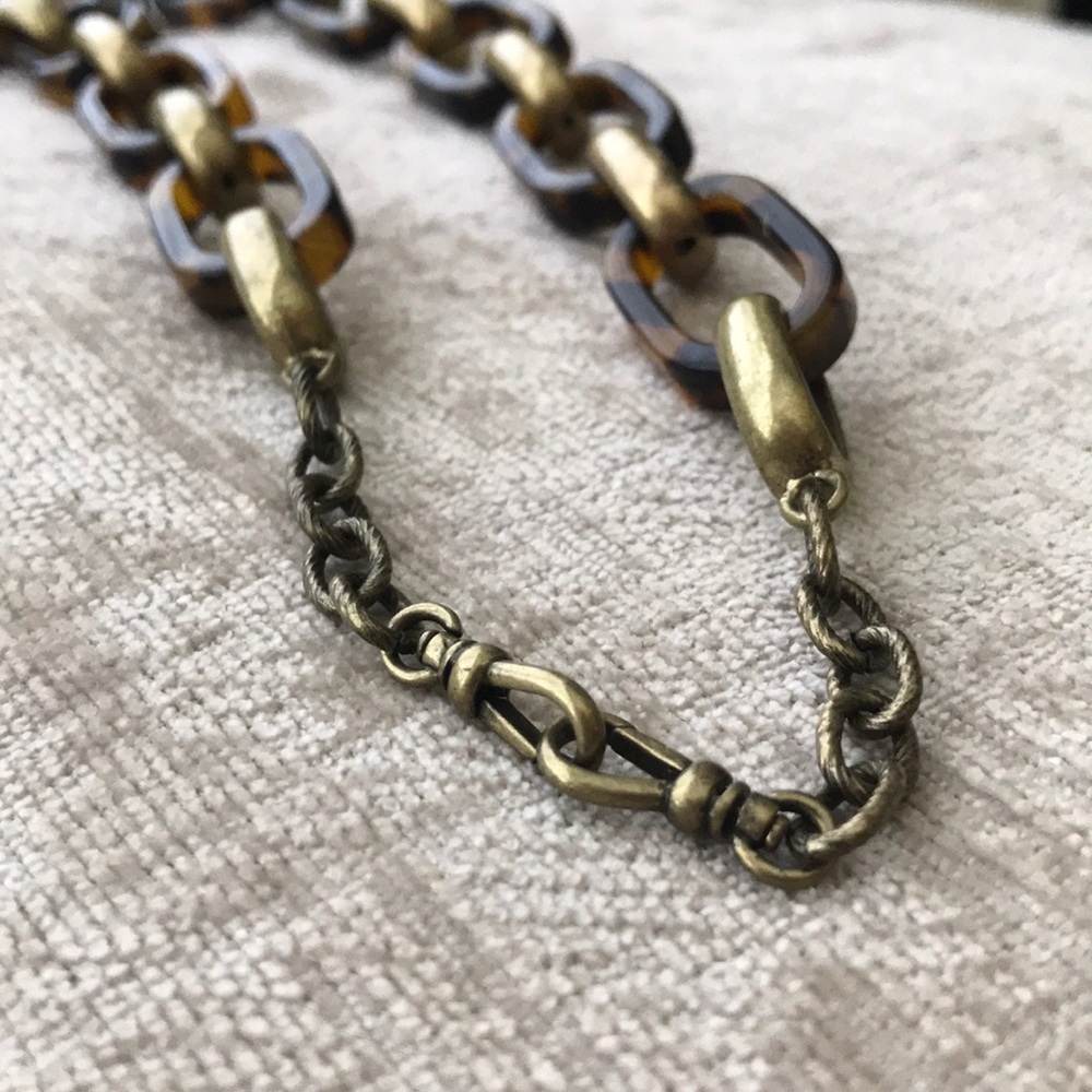 Tortoise necklace